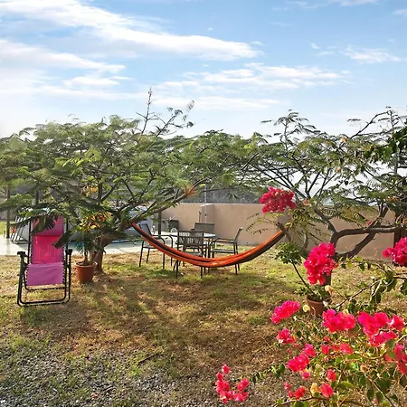 Magical Sea Views Pool House Semesterbostad