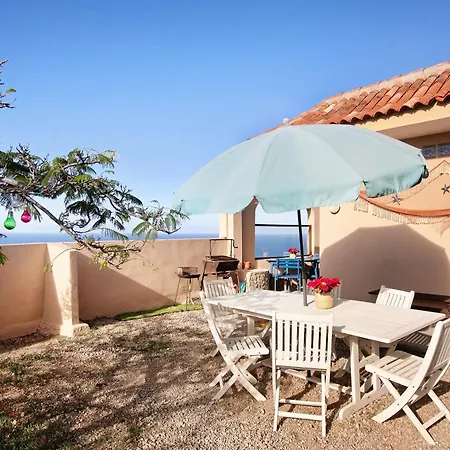 Magical Sea Views Pool House 別荘 *